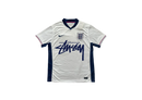 STÜSSY x "ENGLAND” HOME JERSEY - 2024/25